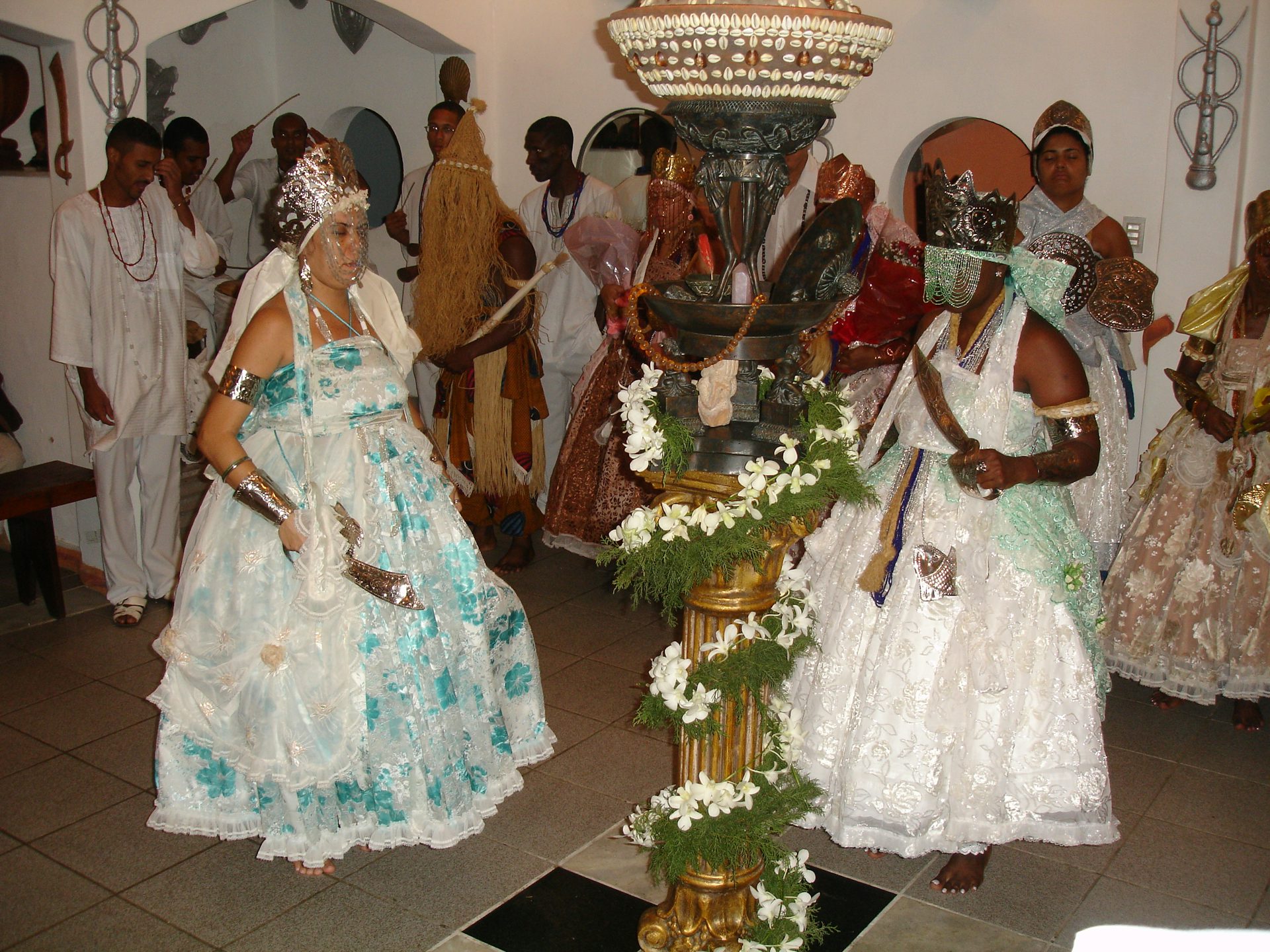 Candomble Orixa Worship by Toluaye (2008).