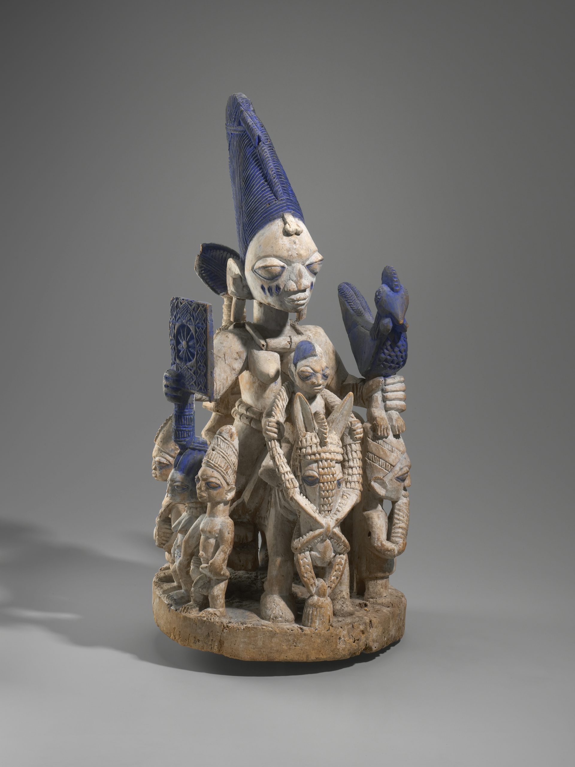 Shrine Figure (Ojúbọ Ẹlẹ́ṣin) of a Priestess of Ọya, by Yoruba artist (1920 - 1940).