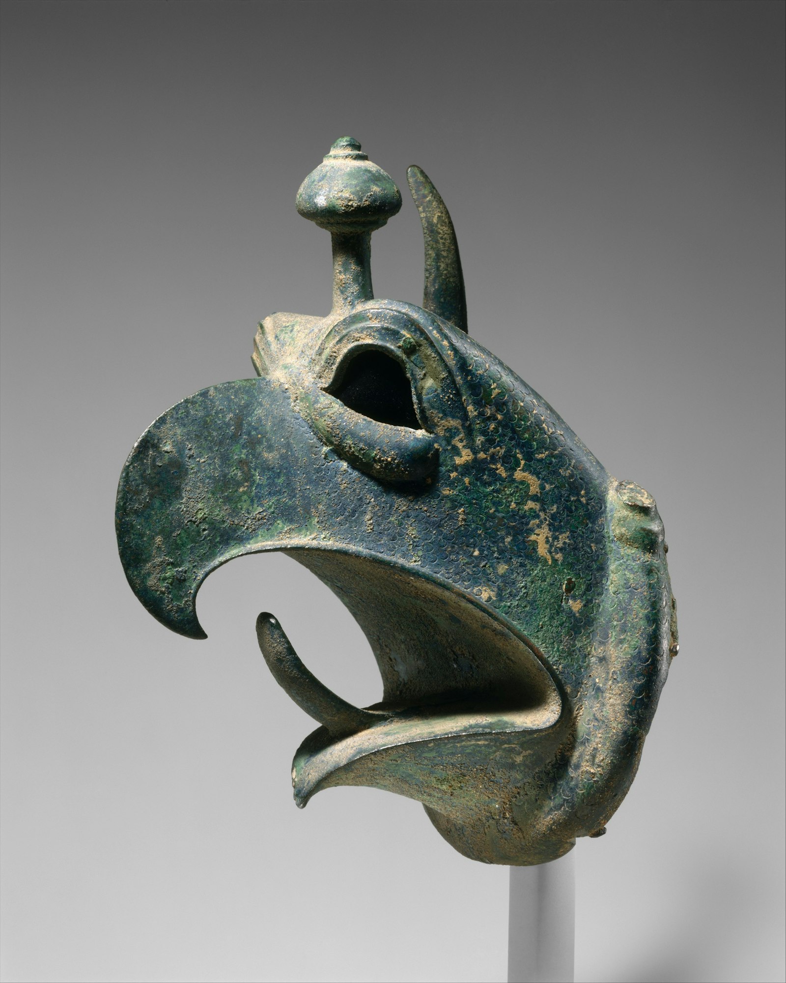 Bronze griffin head cauldron, third quarter of 7th century BCE