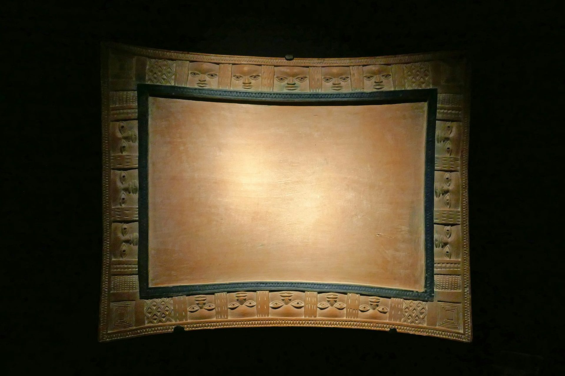 Guédégbé's Divination Tray by Fon artist, (end of 19th century).