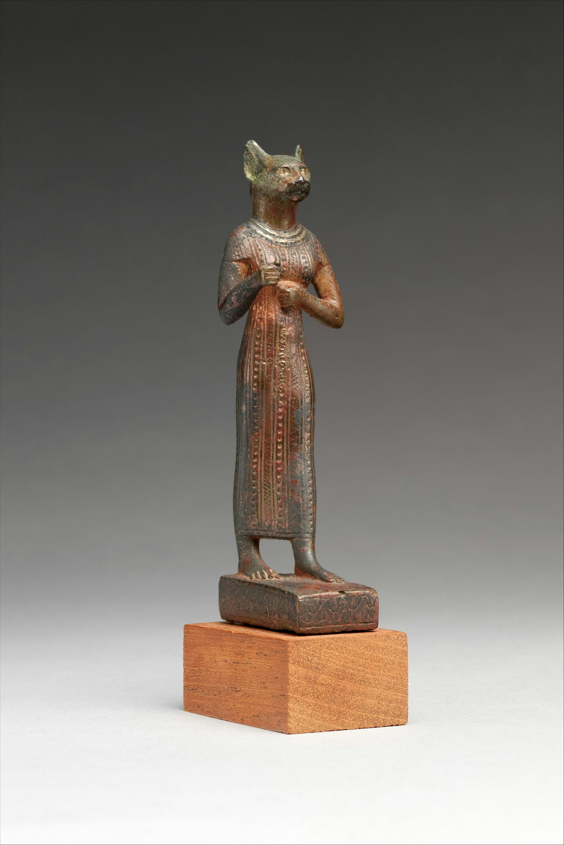 statue of Bastet