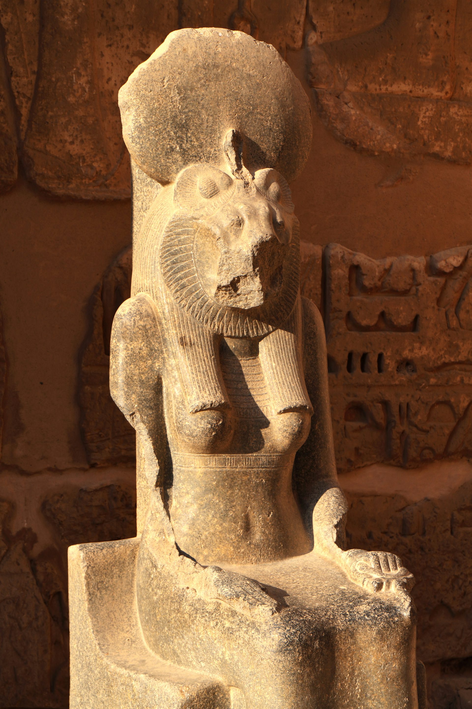 statue of Sekhmet