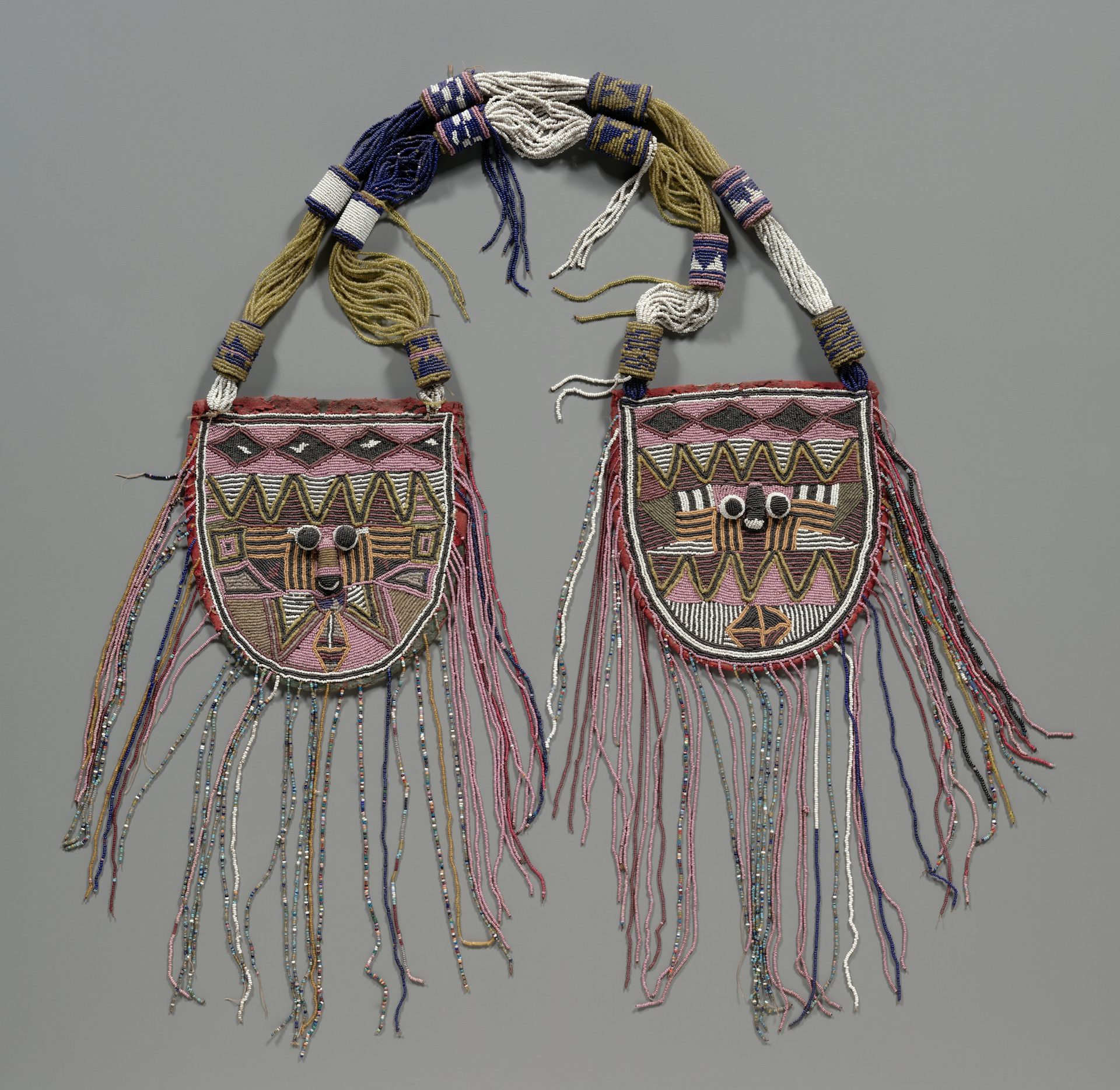 Ifá diviner's necklace (òdìgbà Ifá) by Yoruba artist (1900s).