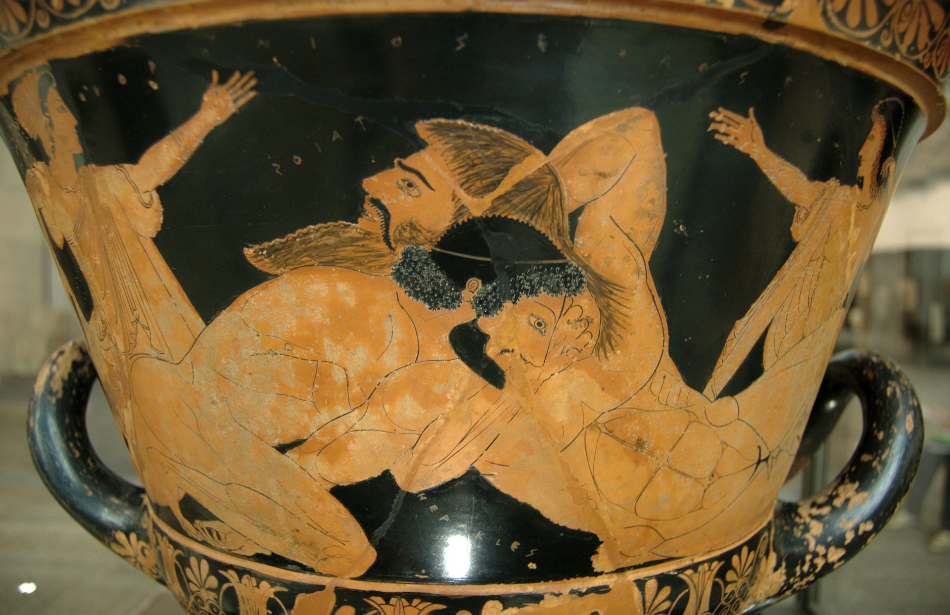 Vase painting of Heracles wrestling with Antaeus